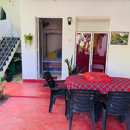 Little Mount Guest House Mirissa Kültér fotó